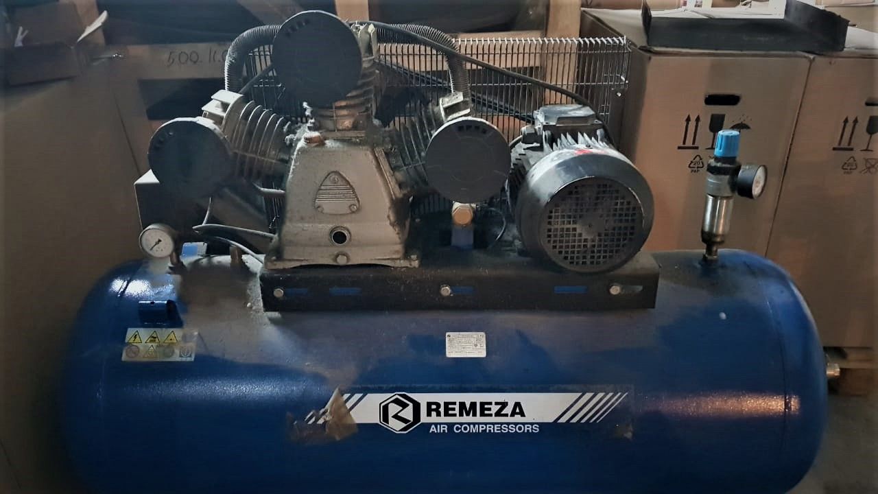 Сервисное обслуживание компрессора СБ 4/Ф-270 LB 75 в Новосибирске Сервисное обслуживание компрессора СБ 4/Ф-270 LB 75 в Новосибирске