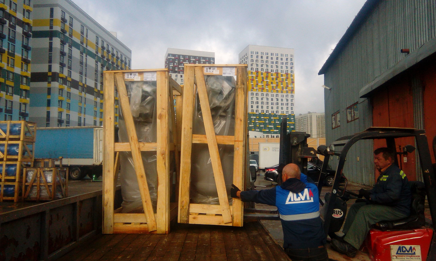 Отгрузка винтового и поршневых компрессоров