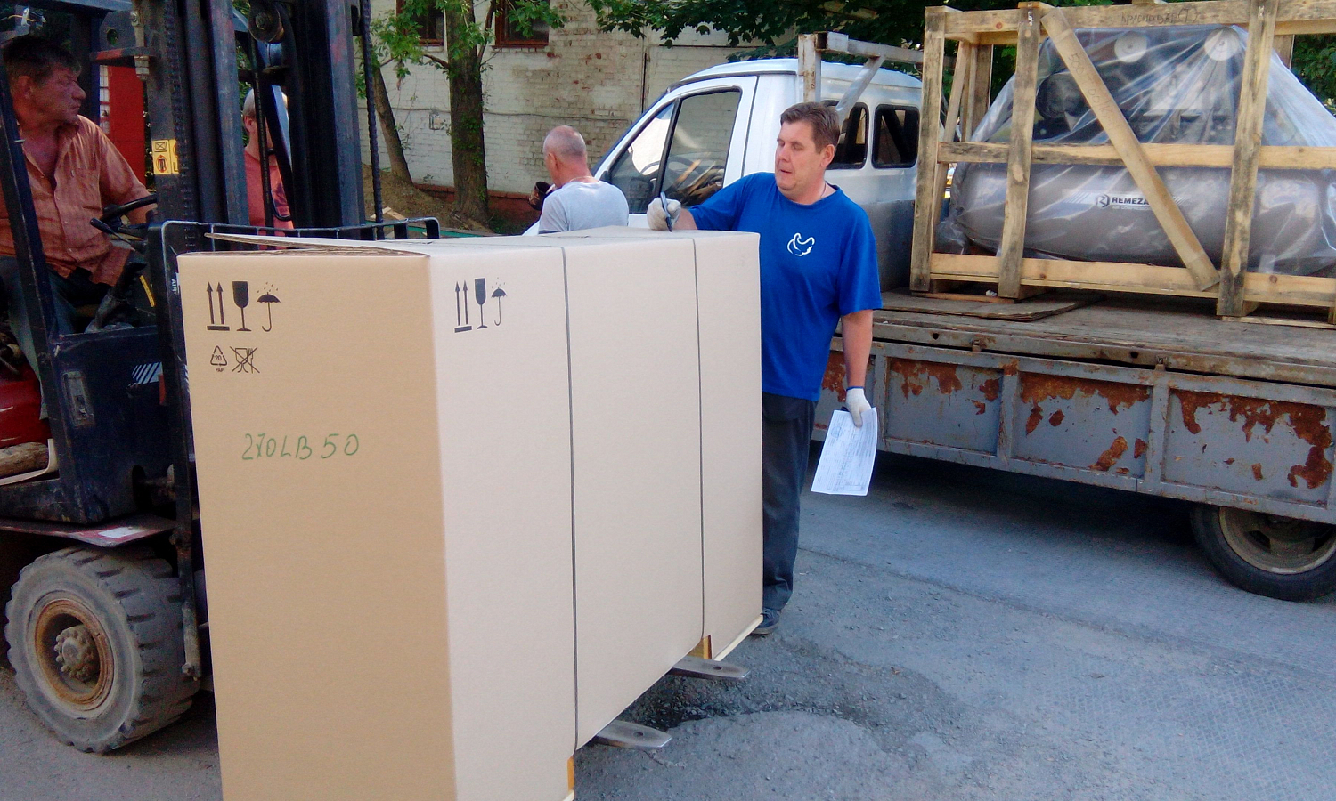 Поршневой компрессор Remeza СБ4/Ф-270.LB50 отправка в регион 