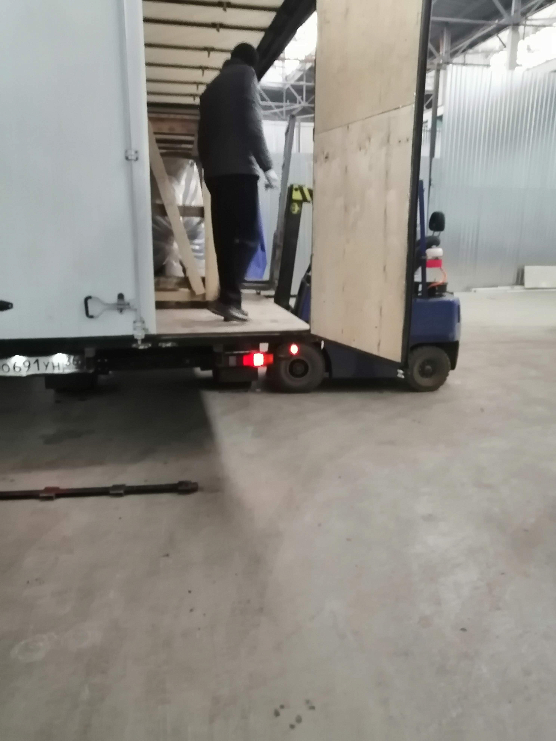 Поступление на склад компании ВПК